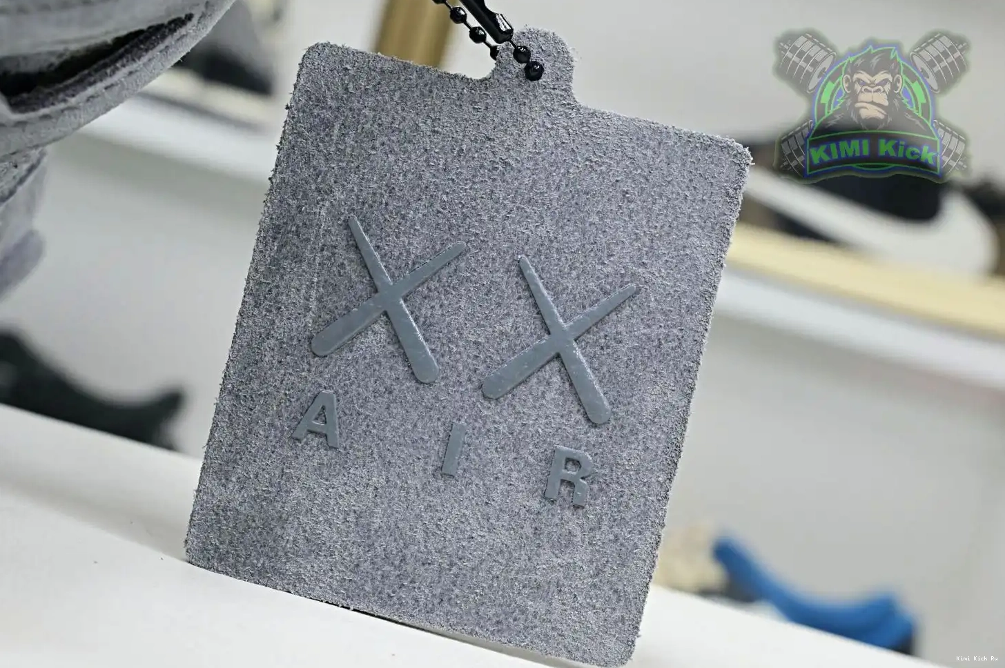 Kimikick Jordan 4 retro kaws Air Jordan 0711